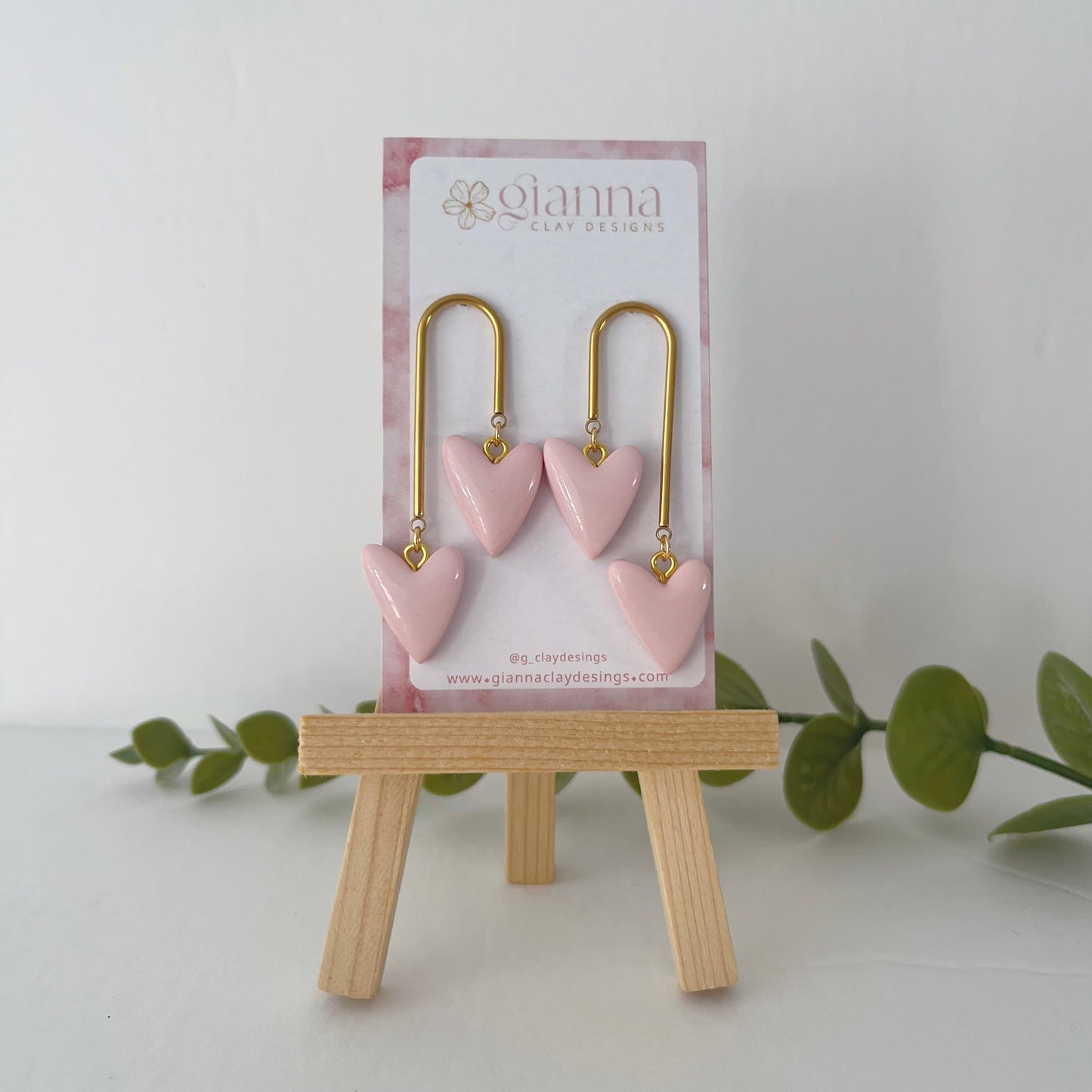 Hanging Hearts in Pink